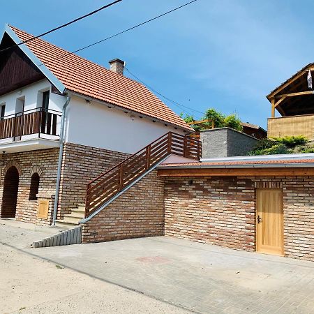 Ubytovani U Lisaka Foxe Villa Bulhary Exterior photo